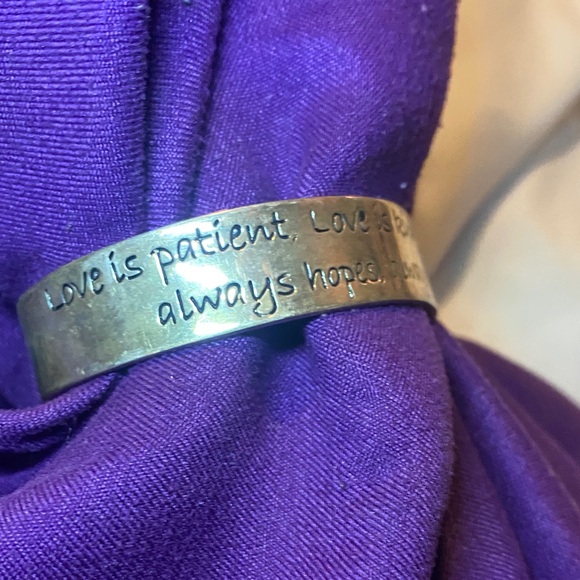 Elegant Silver Inspirational Bracelet - Picture 2 of 6